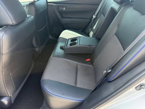 Used 2017 Toyota Corolla SE w/ Carpet Mat Package (TMS) FWD image 11