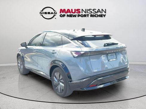 Used 2025 Nissan Ariya FWD image 13
