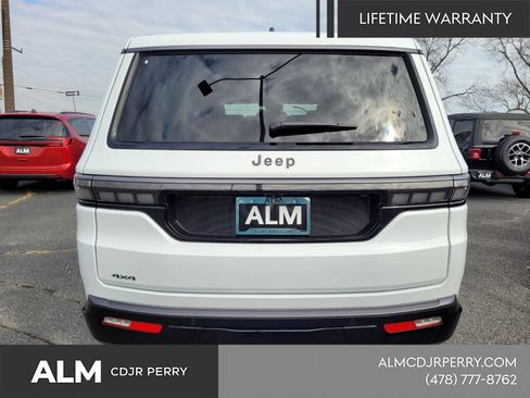New 2026 Jeep Grand Wagoneer Limited AWD/4WD image 13