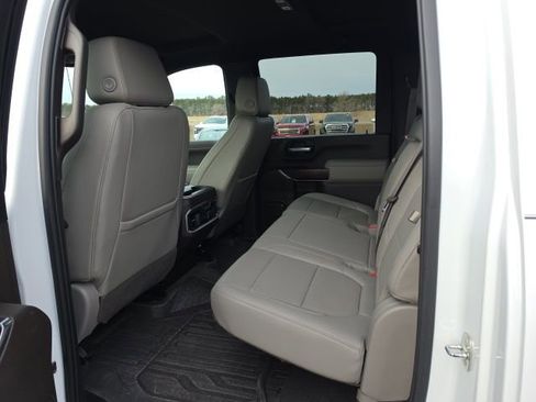 Certified 2021 GMC Sierra 2500 SLT w/ SLT Preferred Package image 10