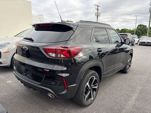 Used 2022 Chevrolet TrailBlazer RS FWD image 3