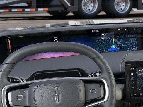 New 2026 Lincoln Nautilus Premier AWD/4WD image 13