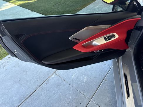 Used 2024 Chevrolet Corvette Stingray Preferred Cpe w/ Z51 Performance Package image 16