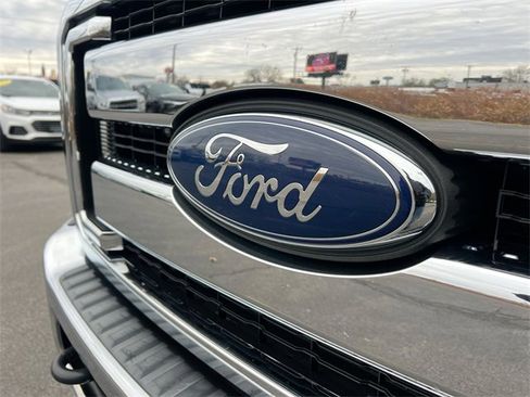 Used 2015 Ford F350 Lariat w/ Lariat Ultimate Package image 30