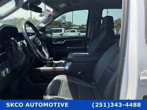 Used 2022 GMC Sierra 1500 SLT w/ SLT Convenience Package AWD/4WD image 11