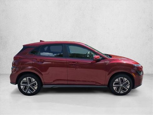 Certified 2023 Hyundai Kona SE FWD image 4