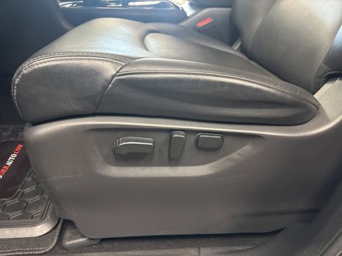 Used 2023 Nissan Armada SV image 27