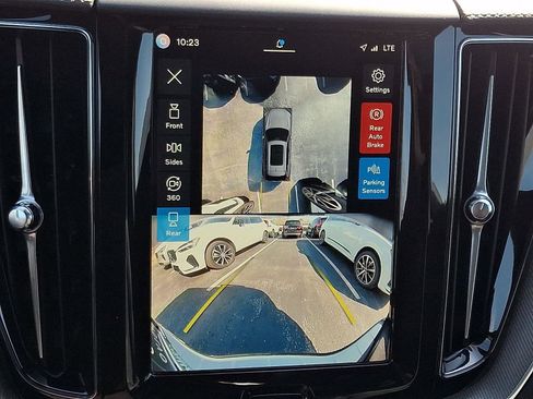 Used 2024 Volvo XC60 B5 Ultimate w/ Climate Package image 20