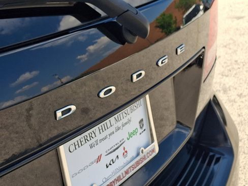 Used 2019 Dodge Journey SE w/ Premium Group FWD image 17