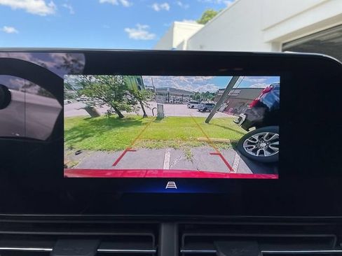 Used 2025 Chevrolet Trax LT FWD image 17