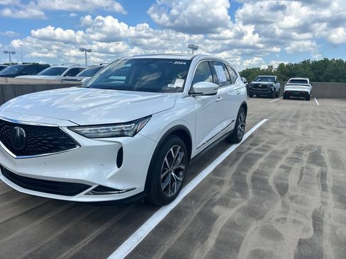 Used 2024 Acura MDX w/ Technology Package FWD image 3