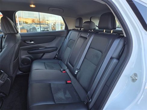 Used 2024 Nissan Ariya FWD image 18