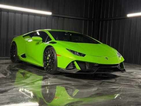 Used 2015 Lamborghini Huracan LP 610-4 AWD/4WD image 5