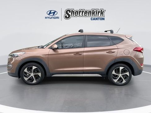 Used 2017 Hyundai Tucson Sport image 5