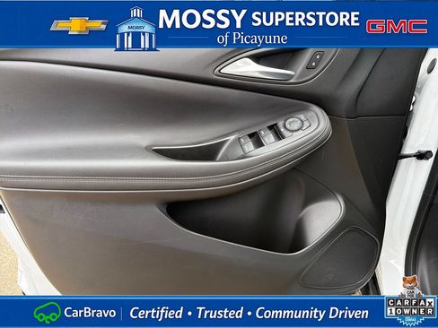 Certified 2024 Buick Encore GX Preferred w/ Comfort Package FWD image 13