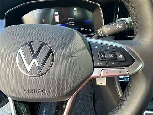 Used 2025 Volkswagen Jetta Sport image 18