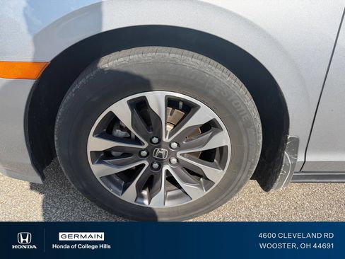 Used 2024 Honda Odyssey EX-L image 11