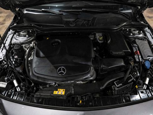 Used 2019 Mercedes-Benz GLA 250 4MATIC image 56