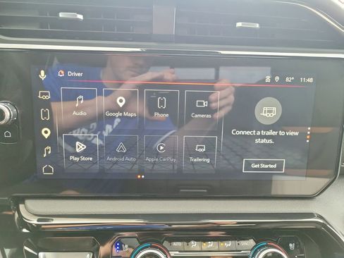 Used 2025 GMC Sierra 1500 AT4 w/ Technology Package AWD/4WD image 33