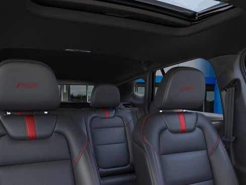 New 2026 Chevrolet Trax RS w/ Sunroof Package image 24