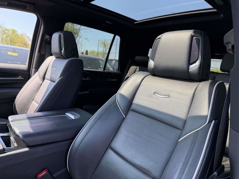 Certified 2024 Cadillac Escalade Sport w/ LPO, ONYX Package AWD/4WD image 11