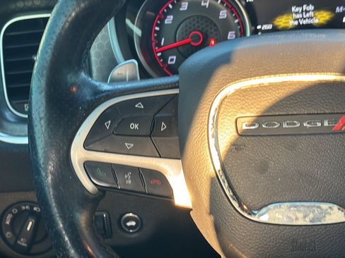 Used 2016 Dodge Charger R/T Scat Pack w/ Technology Group RWD image 27