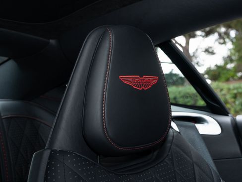 Used 2024 Aston Martin DB12 Coupe image 22