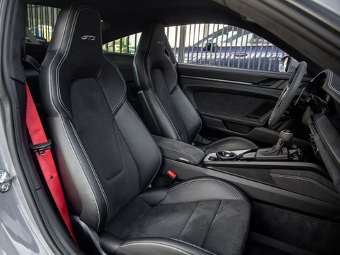 Certified 2024 Porsche 911 GT3 image 48