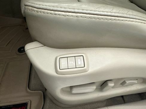 Used 2012 Cadillac SRX Performance AWD/4WD image 21