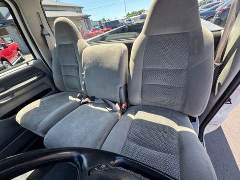 Used 2001 Ford F250 XLT AWD/4WD image 10