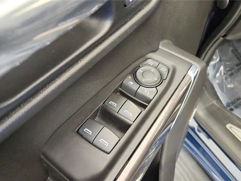 Used 2019 Chevrolet Silverado 1500 LTZ AWD/4WD image 32