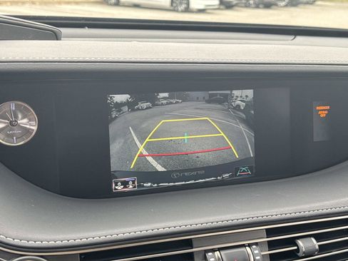 Used 2018 Lexus LS 500h w/ Accessory Package (Z2) RWD image 28