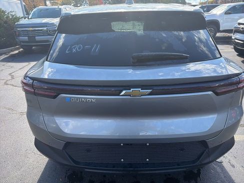 New 2026 Chevrolet Equinox EV LT image 4