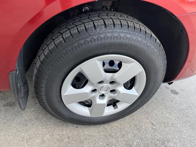 Used 2014 Nissan Rogue S w/ Convenience Package FWD image 8