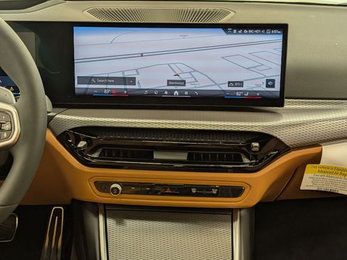 New 2026 BMW 330i Sedan w/ M Sport Package image 25