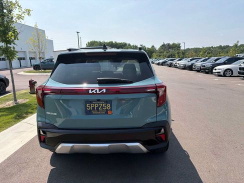 Used 2024 Kia Seltos S AWD/4WD image 17