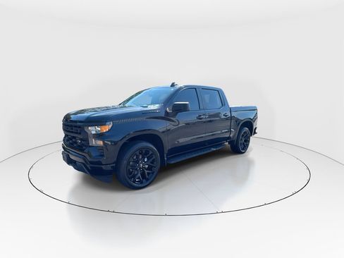 Used 2023 Chevrolet Silverado 1500 Custom w/ LPO, Dark Essentials Package image 4