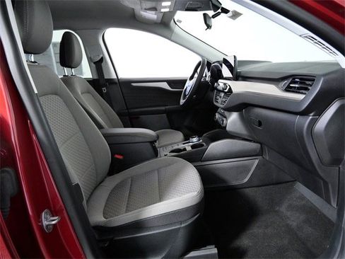 Certified 2022 Ford Escape SE w/ Cold Weather Package image 10