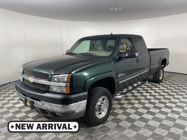 Used 2003 Chevrolet Silverado 2500 LT AWD/4WD image 1