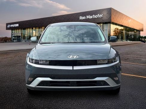 New 2025 Hyundai Ioniq 5 SE image 12