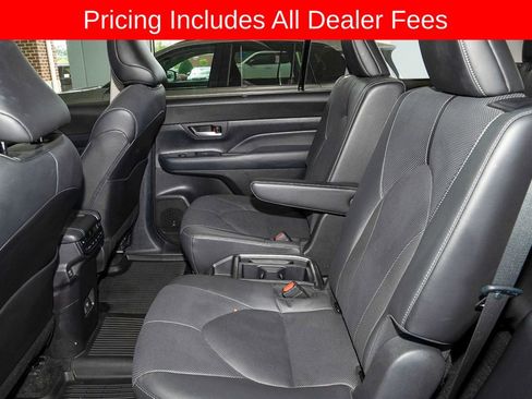 Certified 2024 Toyota Grand Highlander FWD image 17