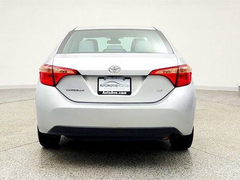 Used 2019 Toyota Corolla LE image 6