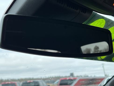 Used 2025 GMC Canyon Elevation w/ Convenience Package image 23