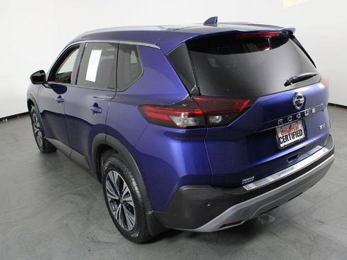 Certified 2021 Nissan Rogue SV w/ Premium Package image 4