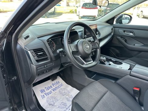 Used 2024 Nissan Rogue SV image 60