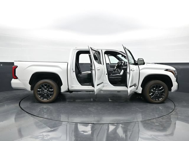 Used 2024 Toyota Tundra Platinum AWD/4WD image 45