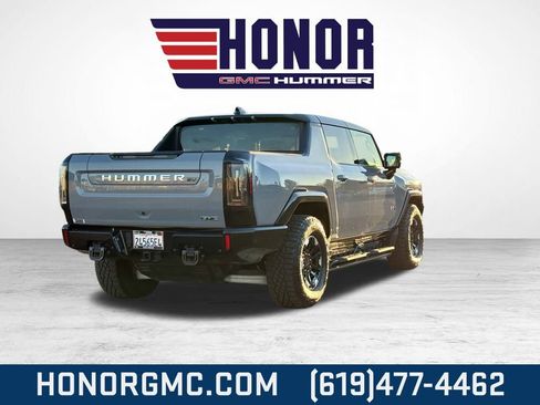 Used 2025 GMC Hummer EV 2X w/ Extreme Off-Road Package image 3