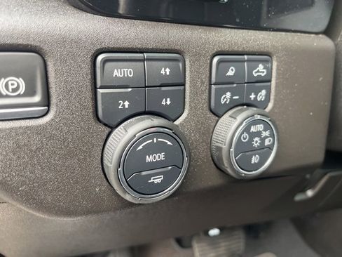 Used 2024 Chevrolet Silverado 3500 High Country w/ Technology Package image 14