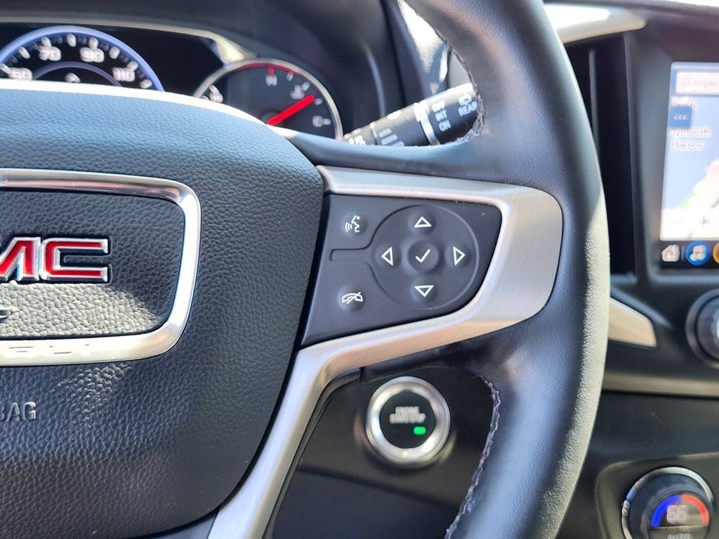 Used 2024 GMC Terrain Denali w/ Denali Premium Package AWD/4WD image 29
