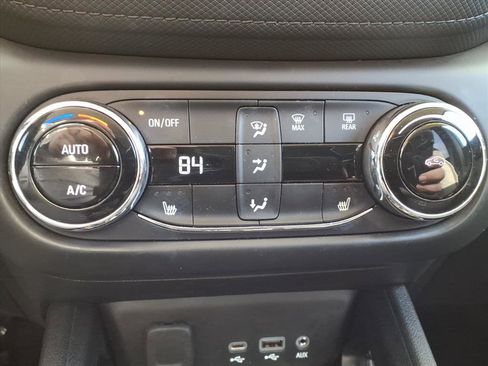 Used 2023 Chevrolet TrailBlazer LT w/ Convenience Package image 23